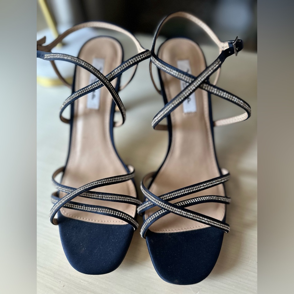Elegant Navy blue Strappy Sandals